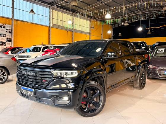 RAM RAMPAGE 2.0 HURRICANE 4 TURBO GASOLINA R/T 4X4 AUTOMÁTICO
